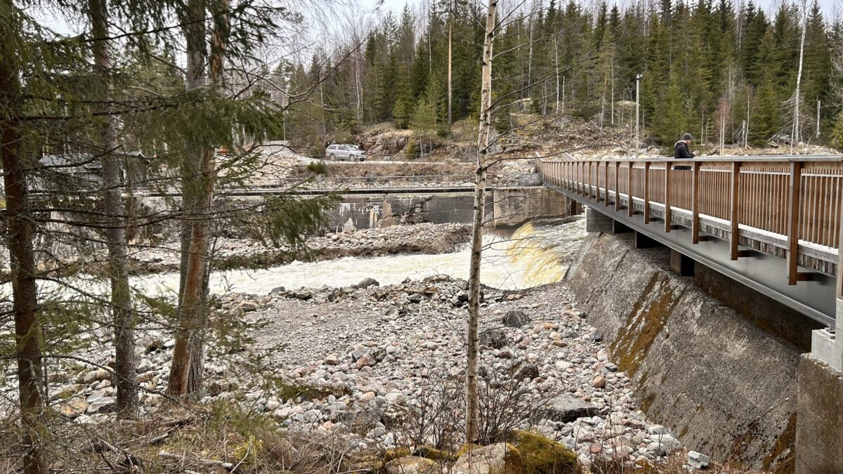 The damage to Lahnasenkoski is being repaired – the area is closed for the duration of the construction